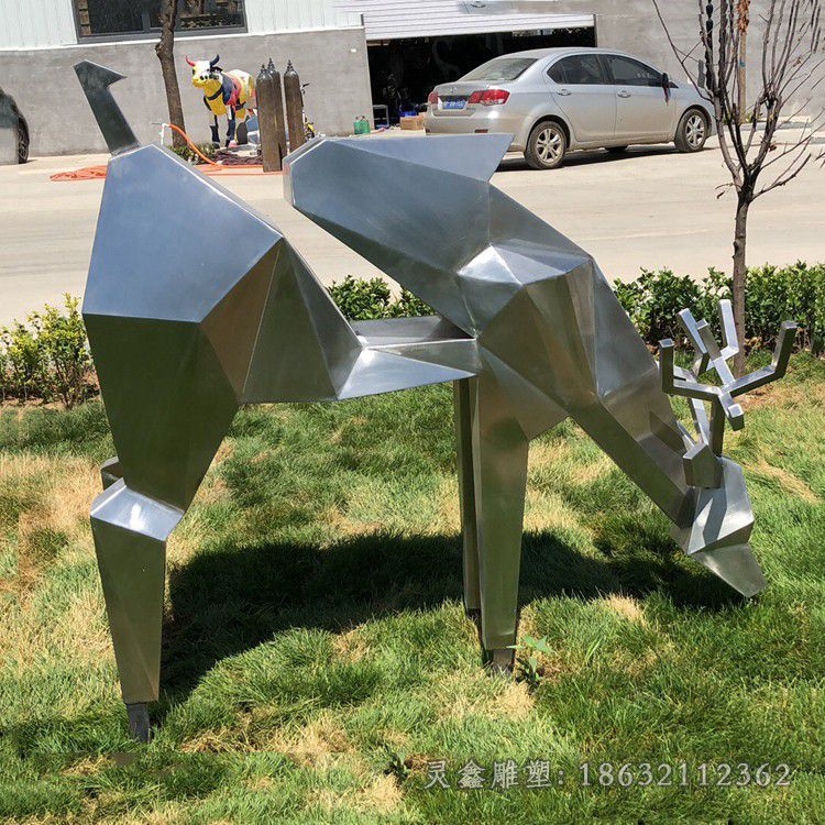 不锈钢吃草梅花鹿 公园动物雕塑