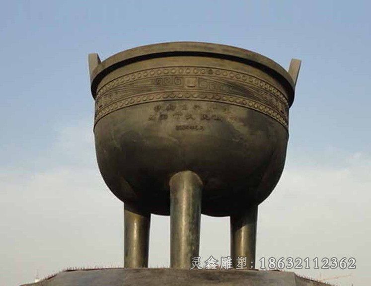 大型铜鼎雕塑，三足铜鼎_看图王