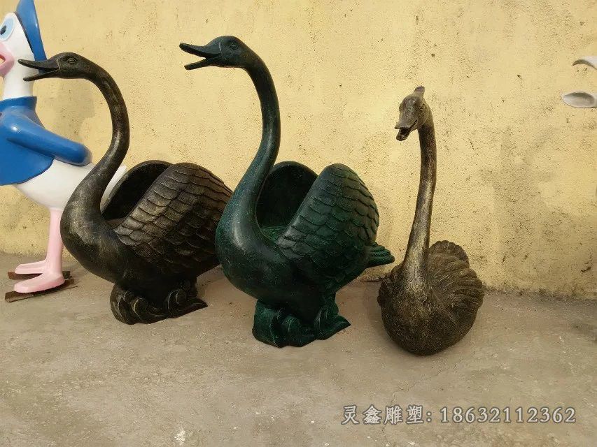 玻璃钢天鹅，仿铜动物雕塑 (4)