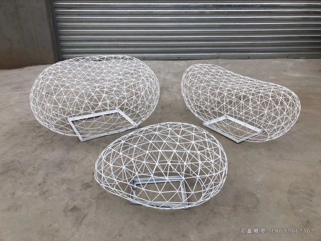 不锈钢雕塑定制镂空铁艺鹅卵石坐凳商场摆件园林雕塑摆件金属艺术15205