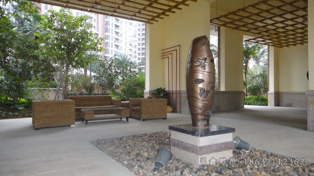 蝴蝶花瓶铜雕，公园花瓶铜雕