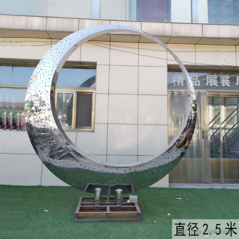 不锈钢月亮雕塑 (12)[1]