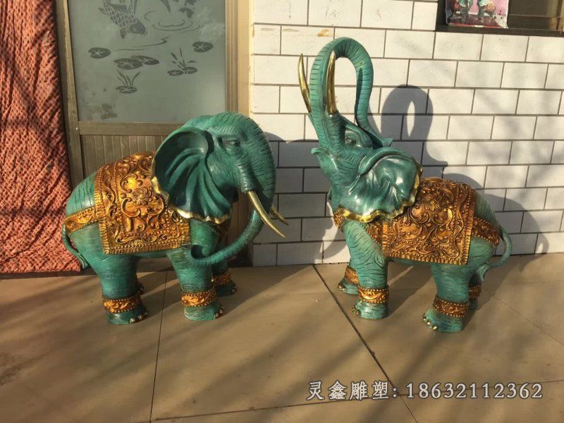 青铜小象雕塑
