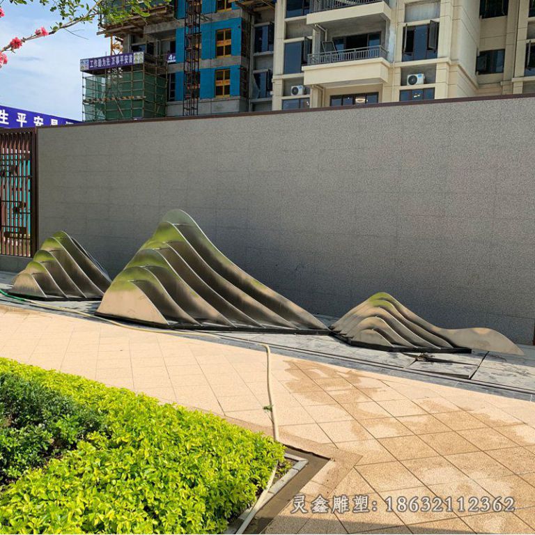 不锈钢抽象假山雕塑