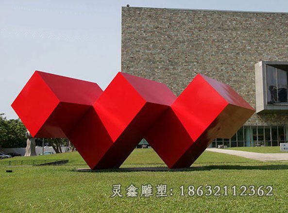 不锈钢方格雕塑