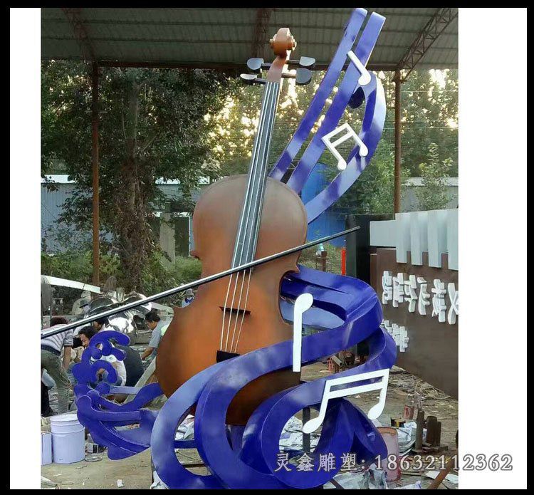 公园大提琴景观铜雕