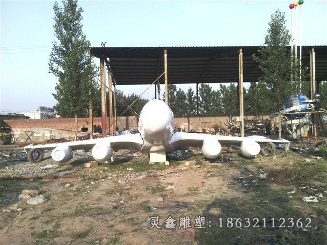 不锈钢飞机雕塑