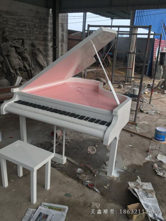 不锈钢钢琴乐器雕塑