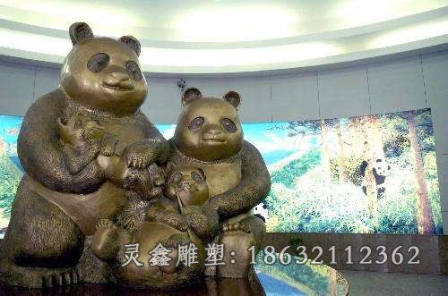 熊猫动物铜雕