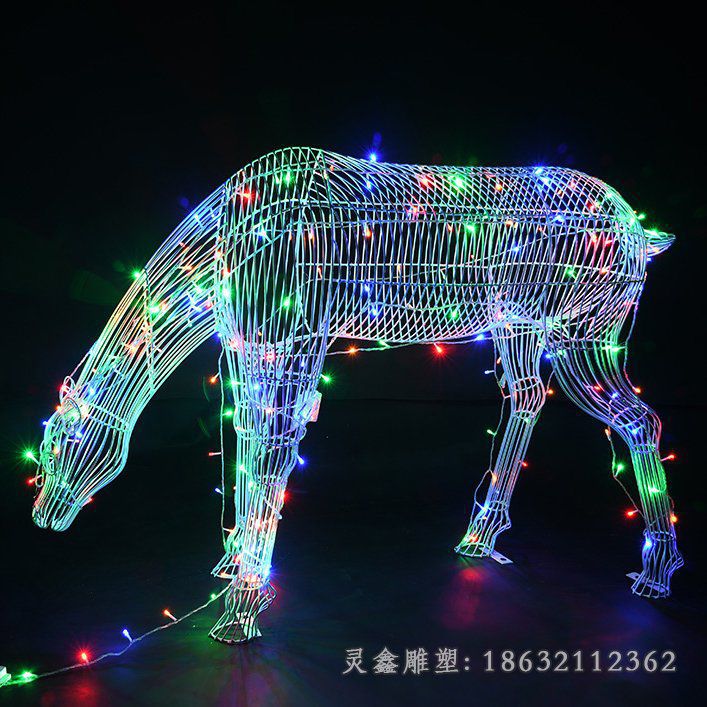 户外发光镂空鹿雕塑