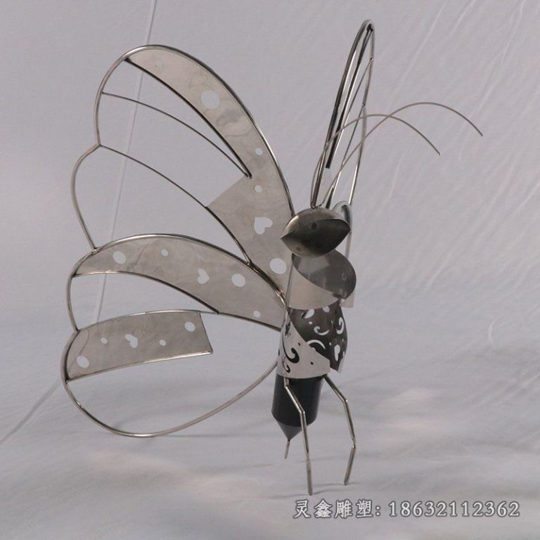 不锈钢展翅蝴蝶雕塑