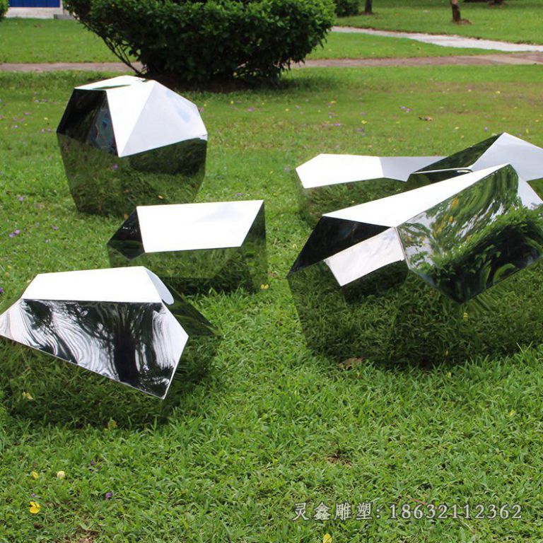 公园不锈钢几何石块雕塑