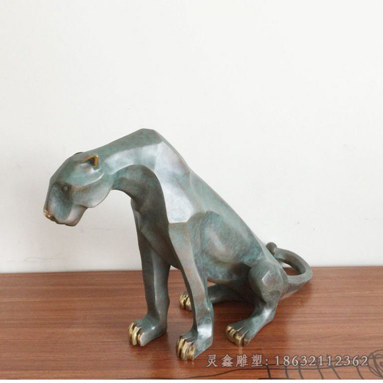 豹子抽象动物城市铜雕