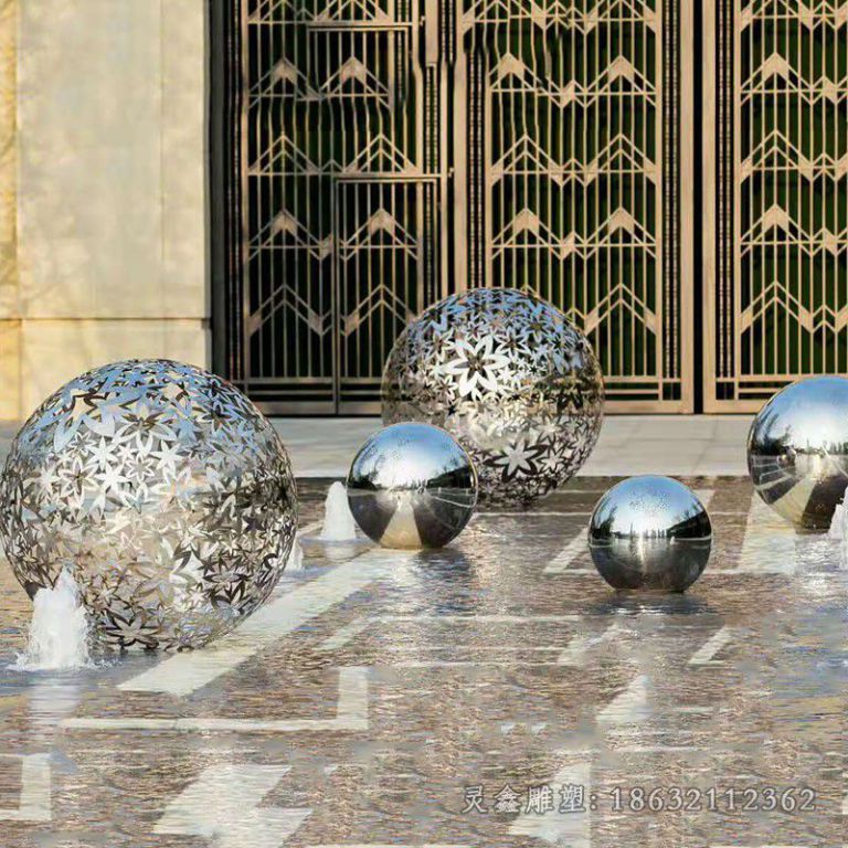 不锈钢镂空球庭院雕塑