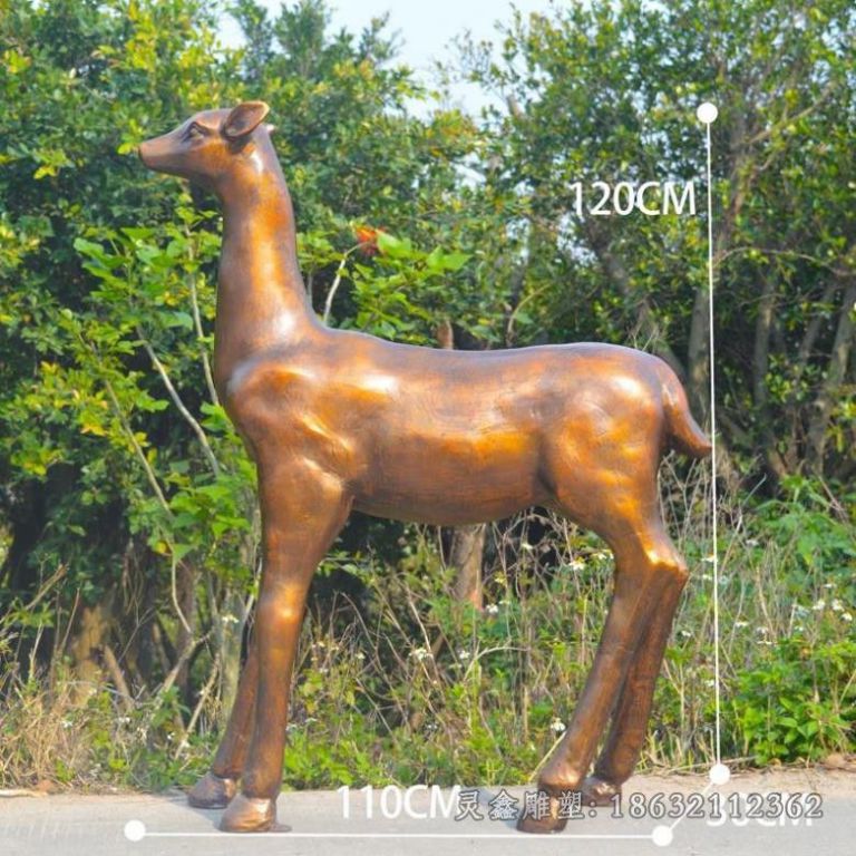 站姿小鹿广场景观铜雕
