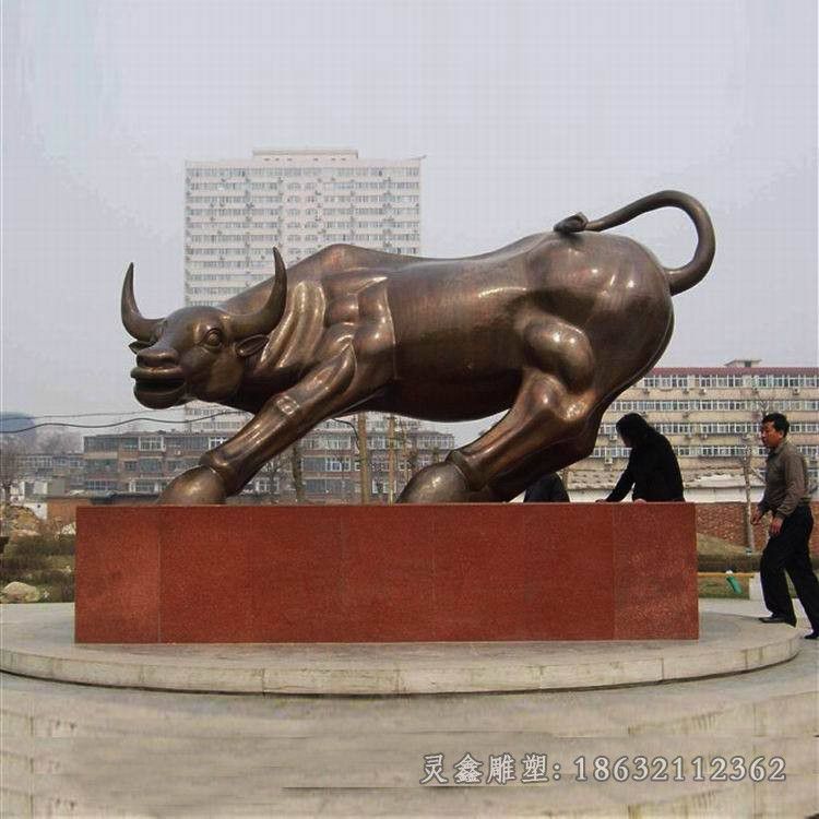 抽象动物牛广场铜雕