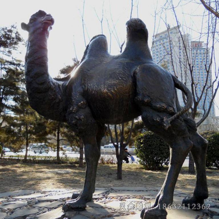 动物骆驼商场景观铜雕