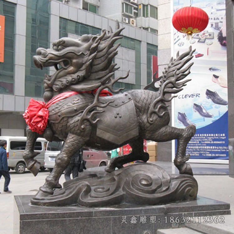 站姿狮子城市景观铜雕