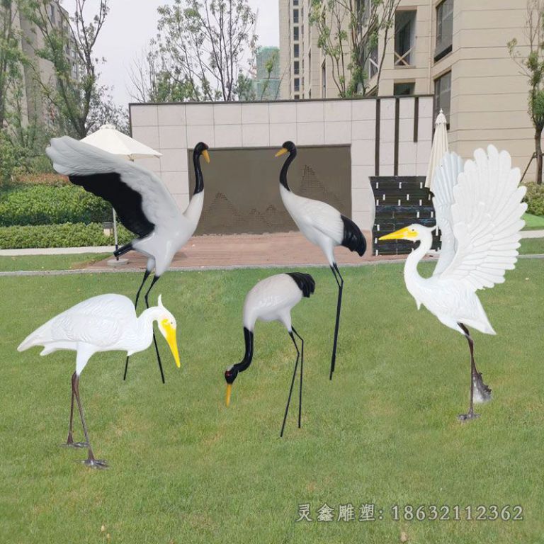 不锈钢彩绘仙鹤公园雕塑