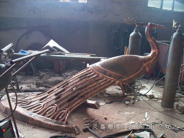 孔雀广场景观动物铜雕