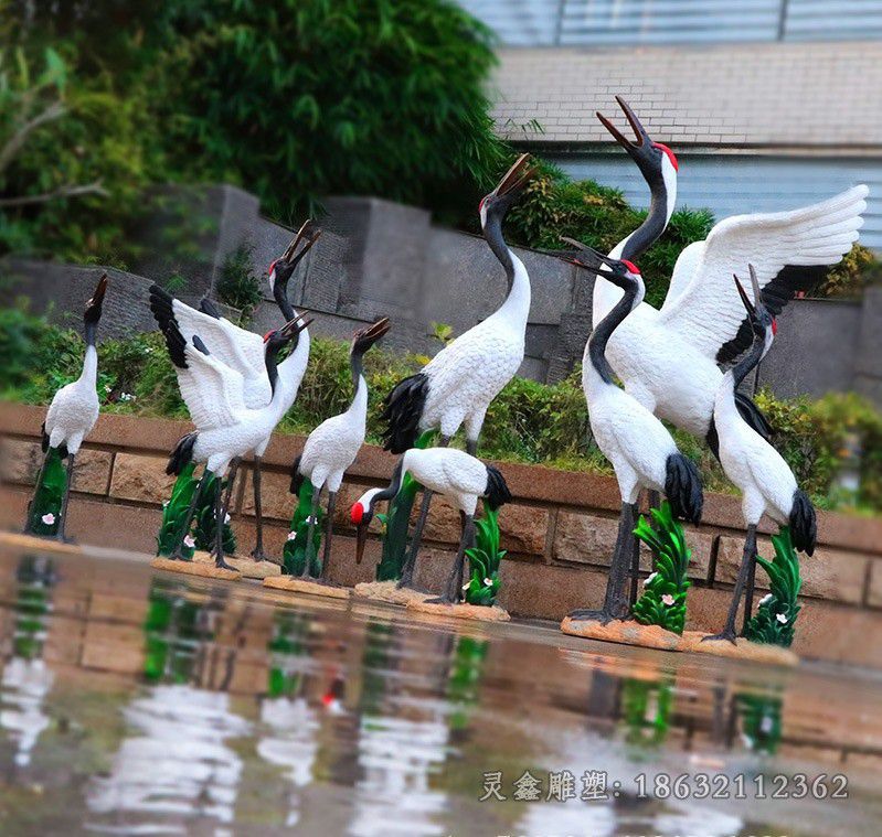 彩绘仙鹤公园不锈钢雕塑