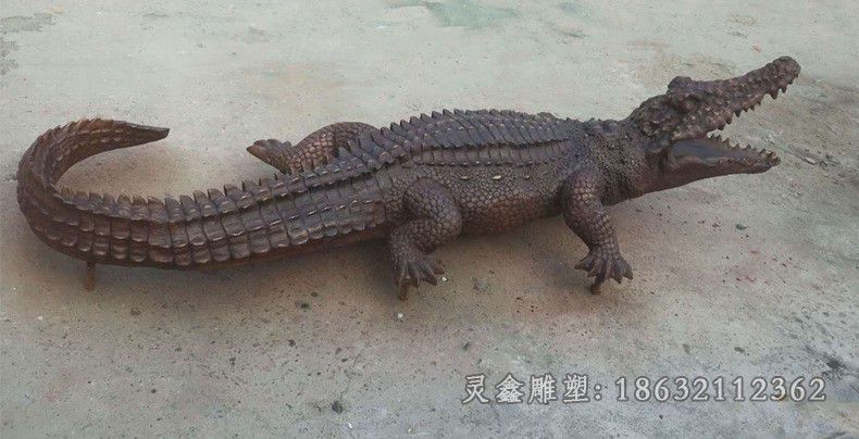 鳄鱼动物景观铜雕