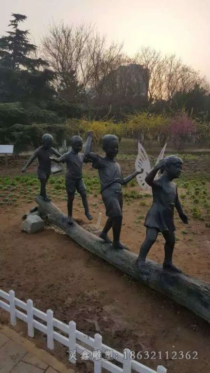 儿童嬉戏小区人物铜雕