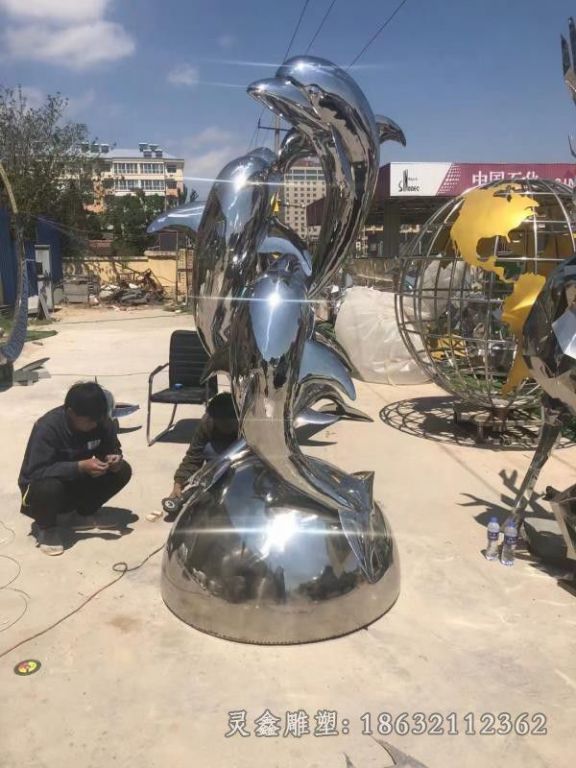 不锈钢镜面海豚广场雕塑