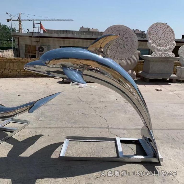 不锈钢镜面海豚小区雕塑