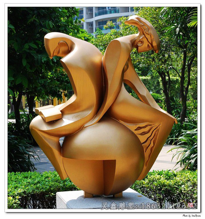 背对背看书不锈钢公园雕塑