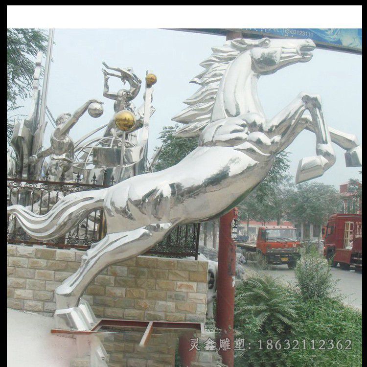 不锈钢奔马城市景观雕塑