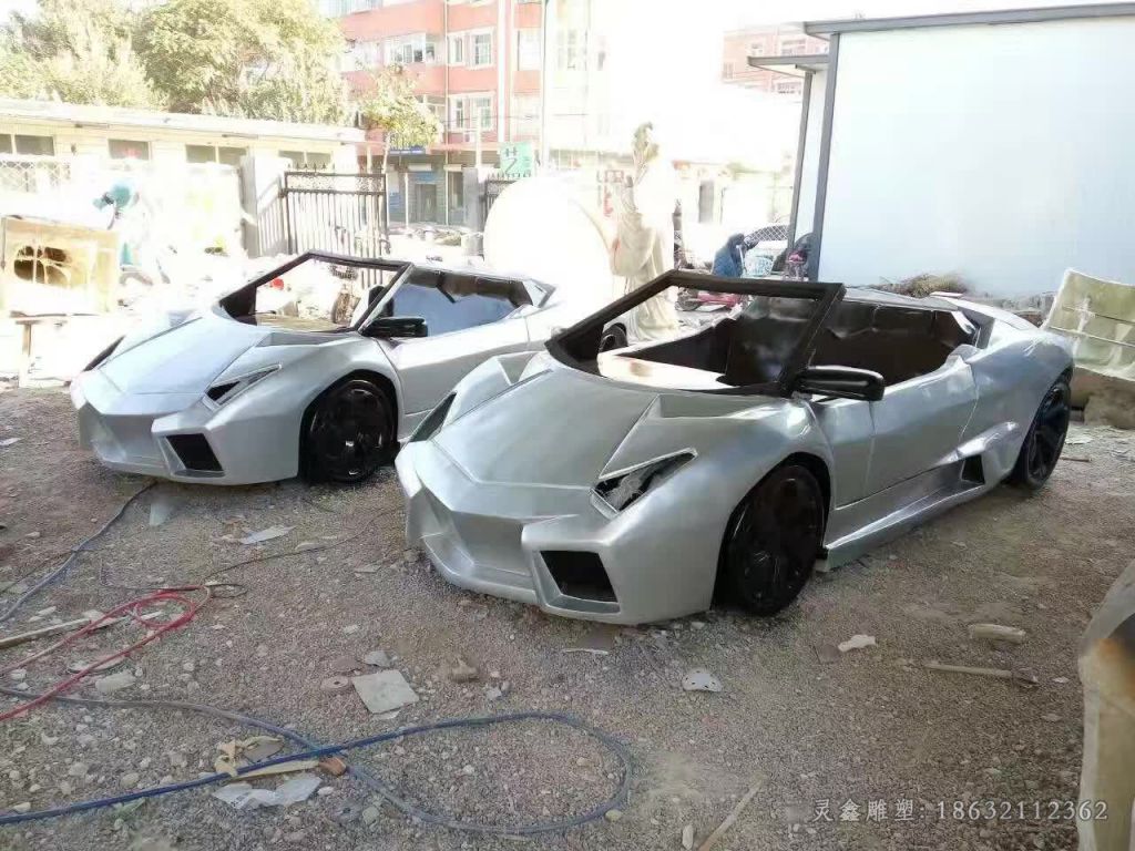 不锈钢车模小区景观雕塑