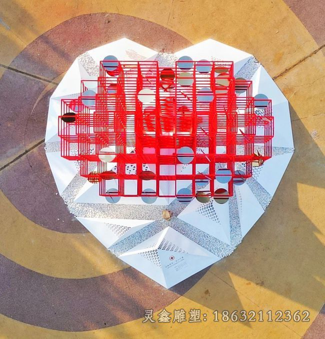 不锈钢爱心城市景观雕塑