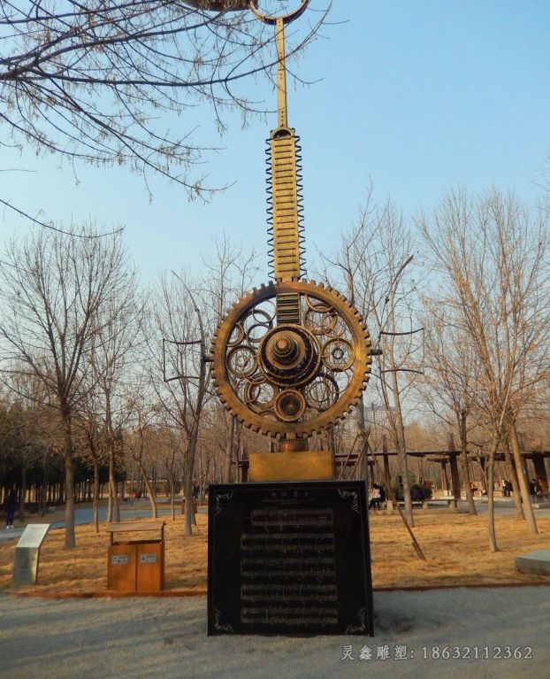 不锈钢彩绘齿轮校园雕塑