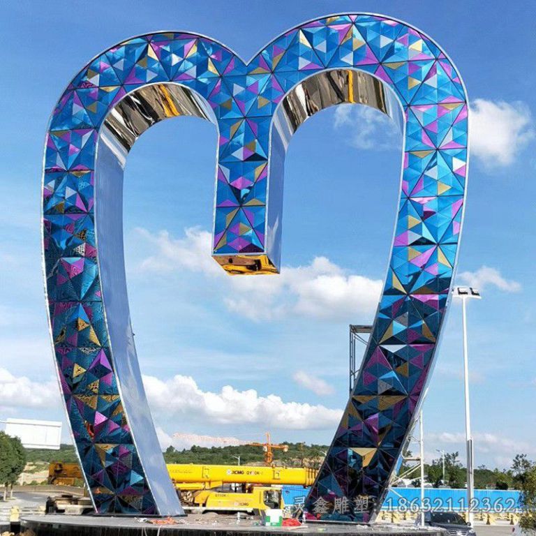 不锈钢抽象爱心小区雕塑