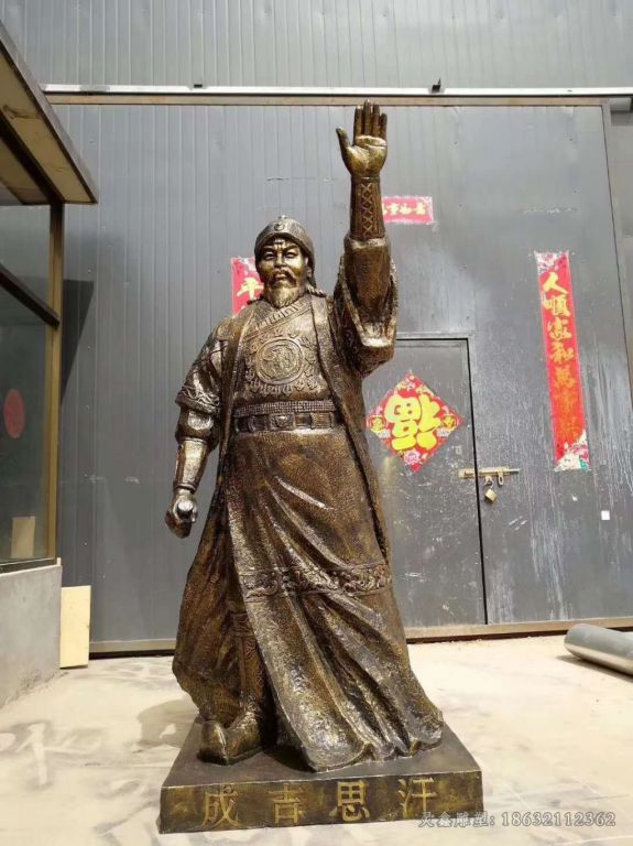 成吉思汗政治家庭院铜雕