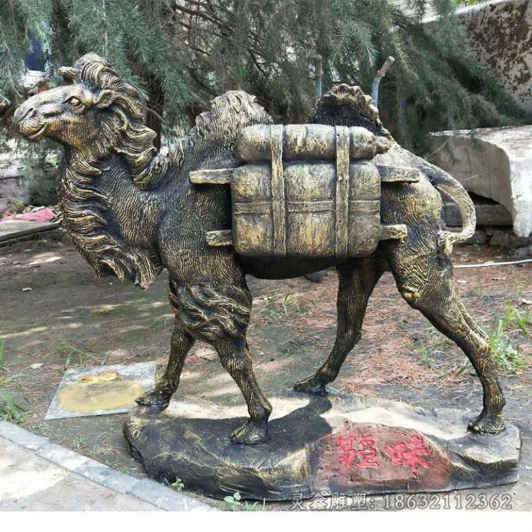 驮货骆驼公园动物铜雕