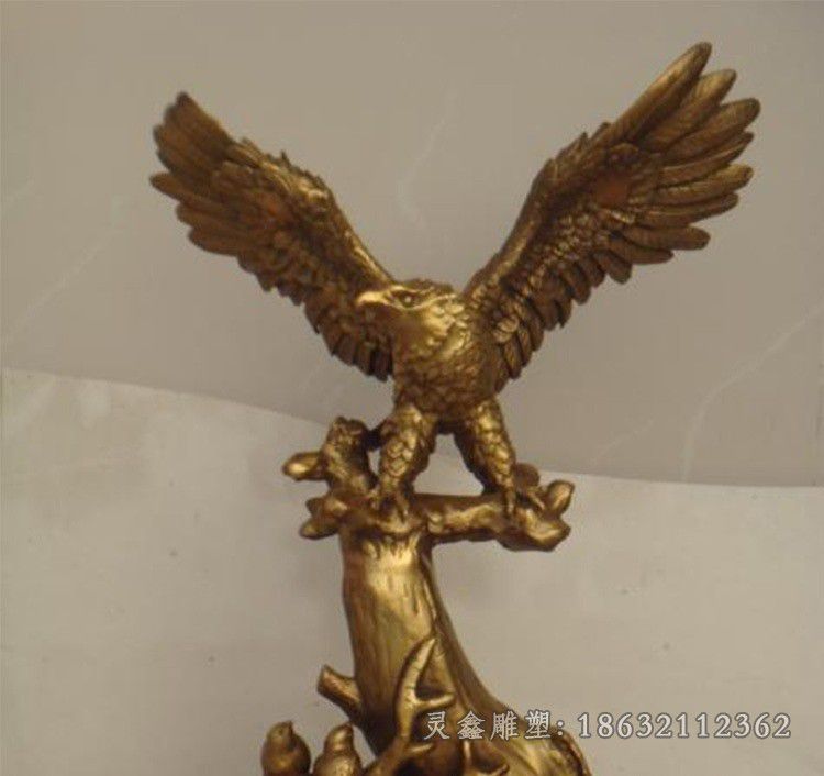 大鹏展翅鹰小区铜雕