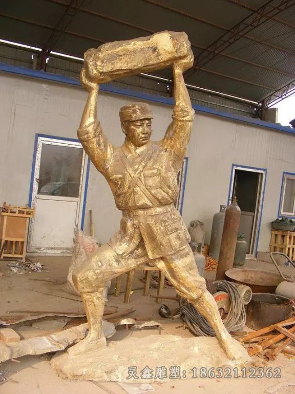 董存瑞小区人物铜雕