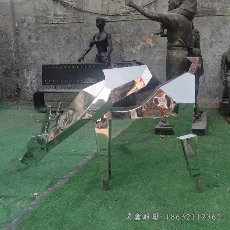 几何鹿庭院不锈钢雕塑