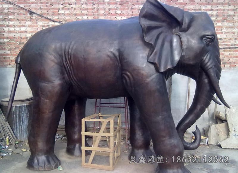 彩绘大象别墅景观铜雕