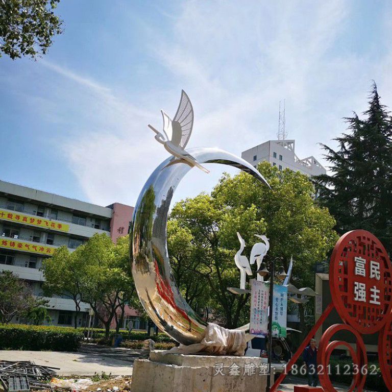 不锈钢抽象仙鹤景区雕塑