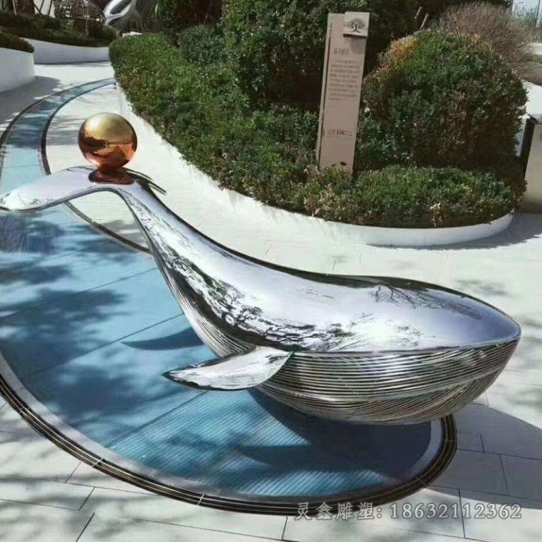 不锈钢镜面海豚别墅雕塑