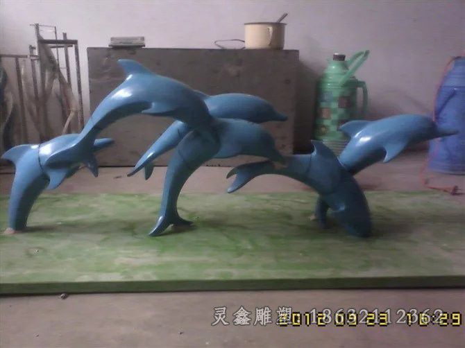 不锈钢彩绘海豚商场雕塑