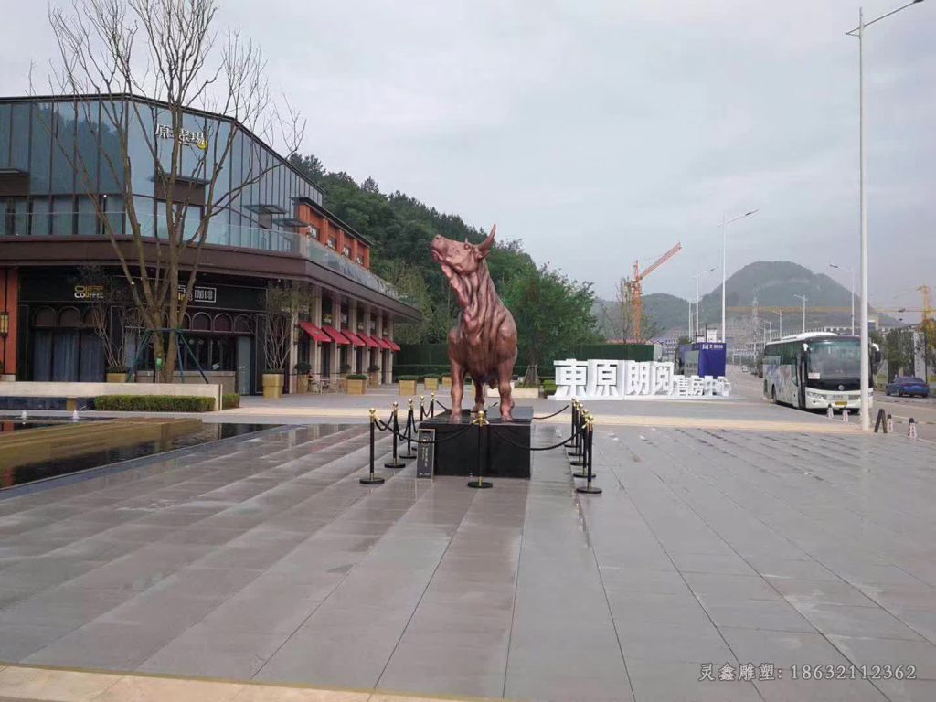 抽象开荒牛城市铜雕