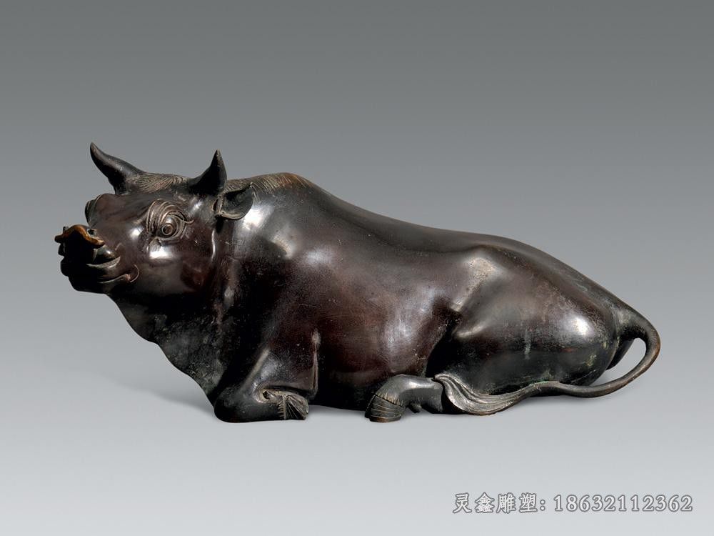 卧姿牛城市景观铜雕