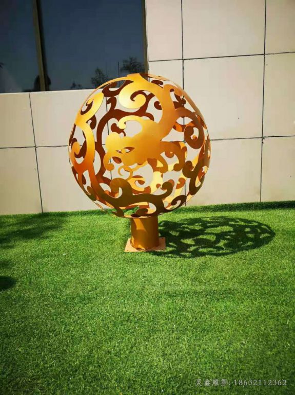 金色镂空球景区不锈钢雕塑