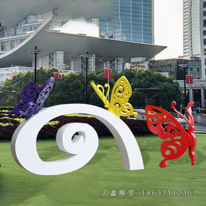 不锈钢红色蝴蝶别墅雕塑