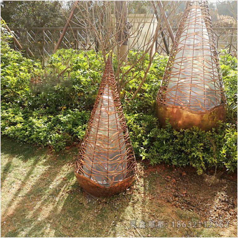 不锈钢镂空发光水滴雕塑