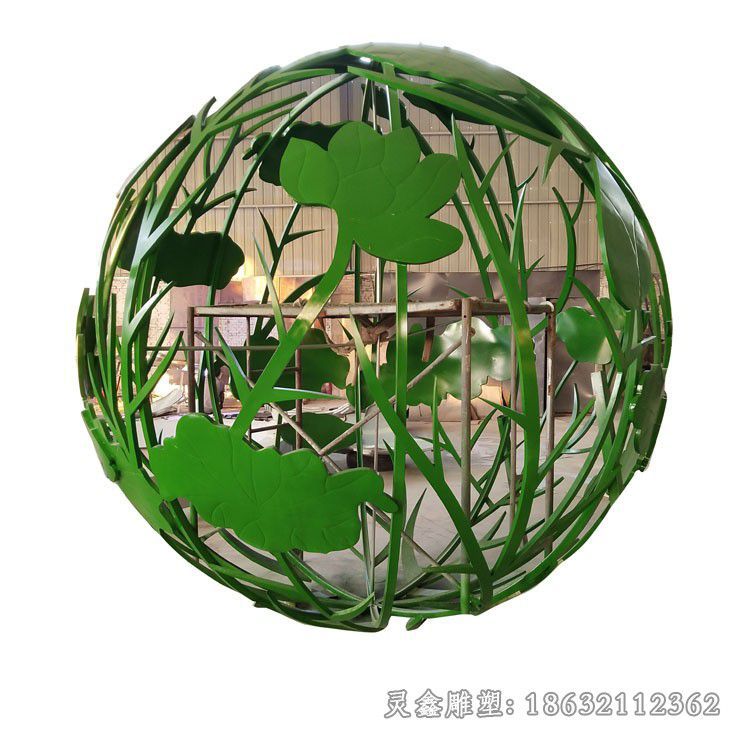 不锈钢绿色镂空球广场雕塑